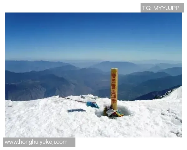 从零开始的攀岩之旅全攻略:技巧训练与装备选择指南